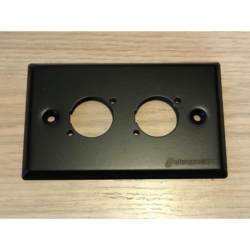 TAP02 TAPA METALICA DOBLE NEGRA